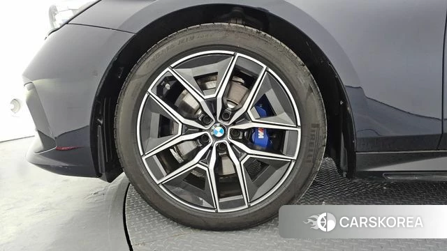 BMW 5 Series (G60) id 4578989 из Кореи 20