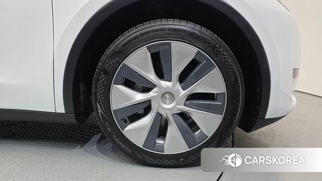 Tesla Model Y id 3933994 из Кореи 15