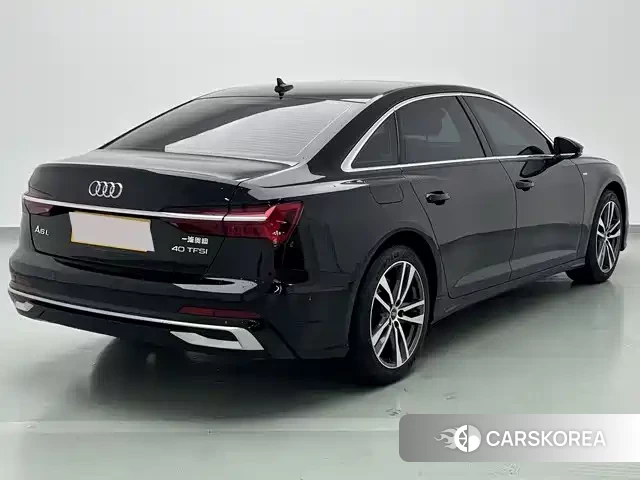 Audi A6L id 4553814 из Китая 16
