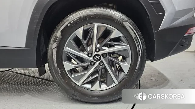 Hyundai Tucson (NX4) id 3546166 из Кореи 15