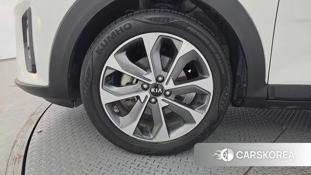 Kia Stonic id 4543499 из Кореи 25