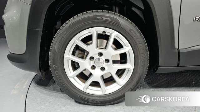 Jeep Renegade id 3924527 из Кореи 15