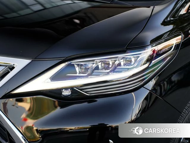 Lexus LM id 4239337 из Китая 18