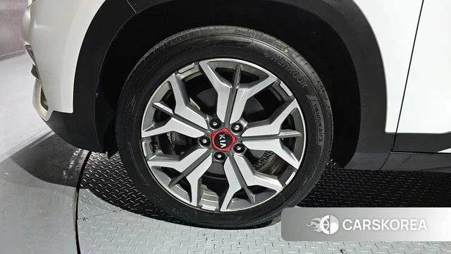 Kia Seltos id 3955106 из Кореи 15