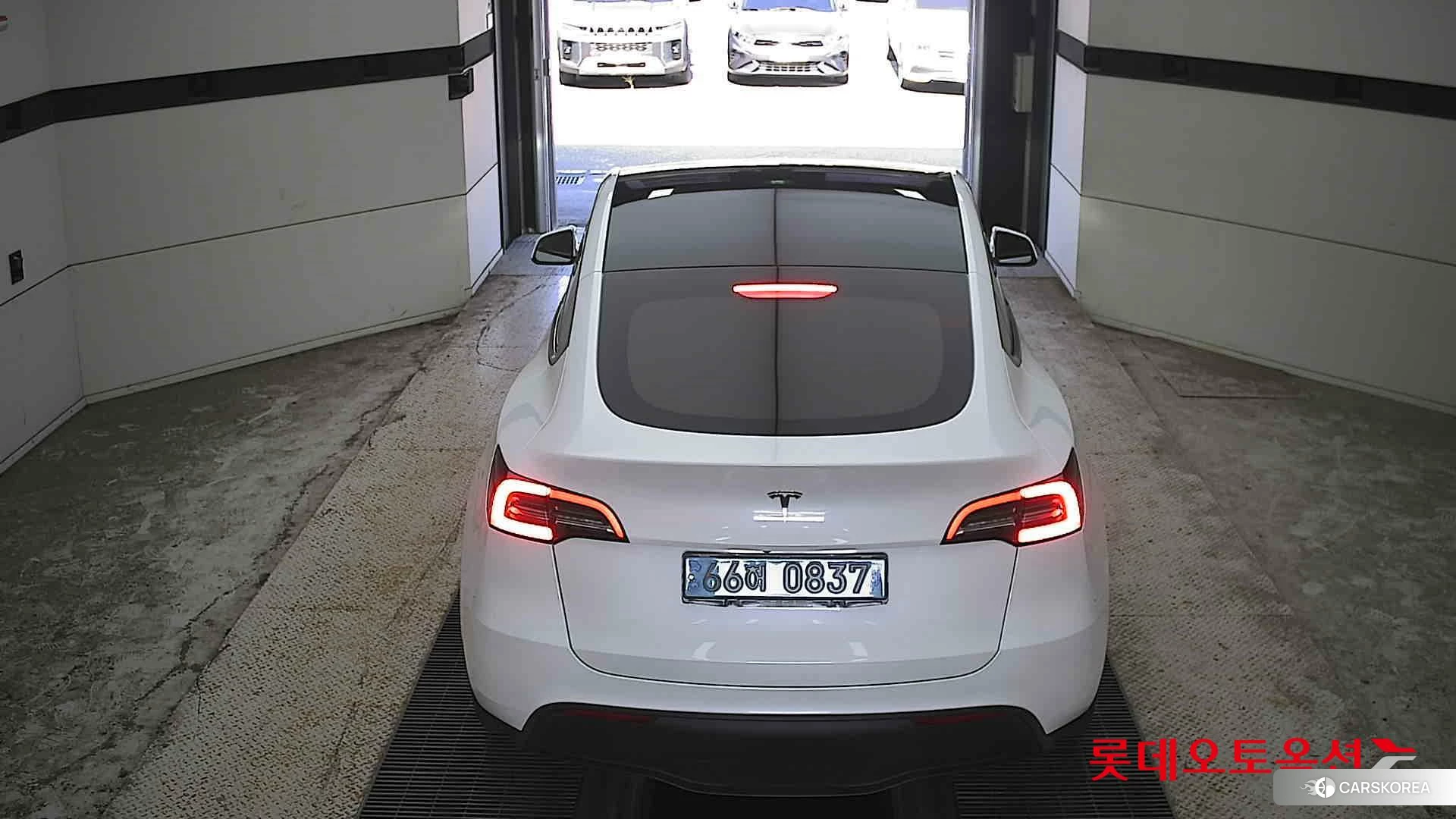 Tesla Model Y RWD id 4909363 из Кореи 32