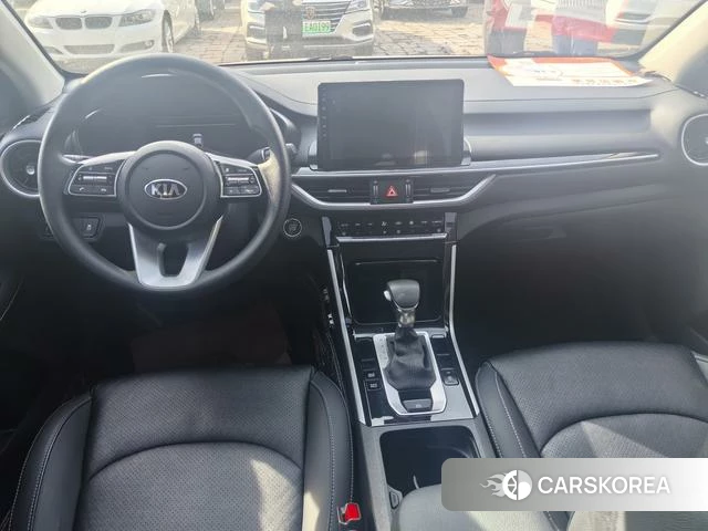 Kia K3 2021 Белый из Китая, фото 5