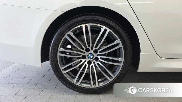 BMW 5 Series (G30) id 4434999 из Кореи 15