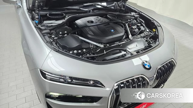 BMW 7 Series (G70) id 4565918 из Кореи 27