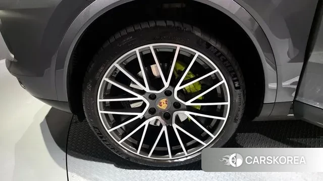 Porsche Cayenne (PO536) id 3469242 из Кореи 15