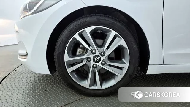 Hyundai Avante AD id 3076812 из Кореи 15