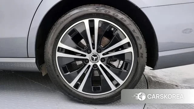 Mercedes-Benz E-Class W213 id 3741442 из Кореи 15