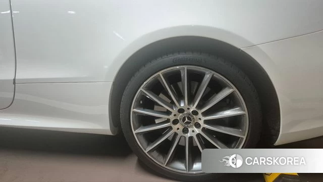 Mercedes-Benz E-Class W213 2022 Белый из Кореи, фото 5