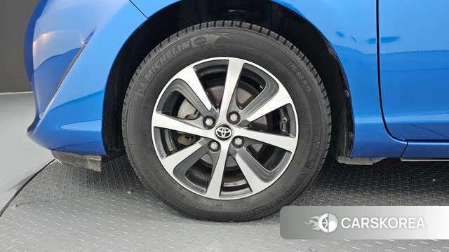 Toyota Prius C id 4667755 из Кореи 25