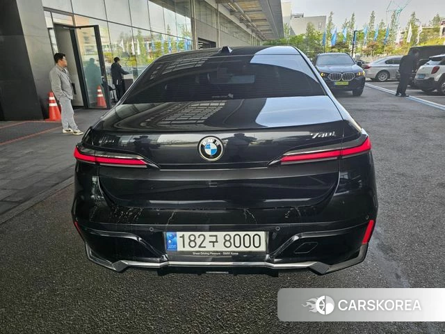 BMW 7 Series (G70) 2023 Черный из Кореи, фото 5