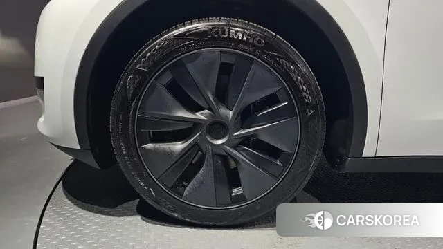 Tesla Model Y id 3605576 из Кореи 15