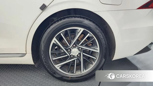 Hyundai The New Grandeur IG id 3819923 из Кореи 15