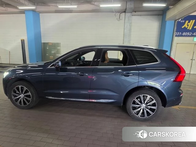 Volvo XC60 second Generation 2021 Синий из Кореи, фото 5