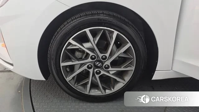 Hyundai The New Avante AD id 3568158 из Кореи 15