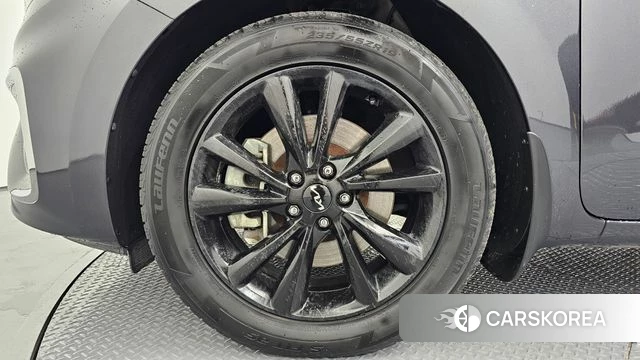 Kia The New Carnival id 4020120 из Кореи 15