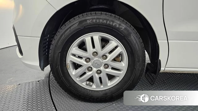 Hyundai The New Grand Starex id 3795341 из Кореи 15