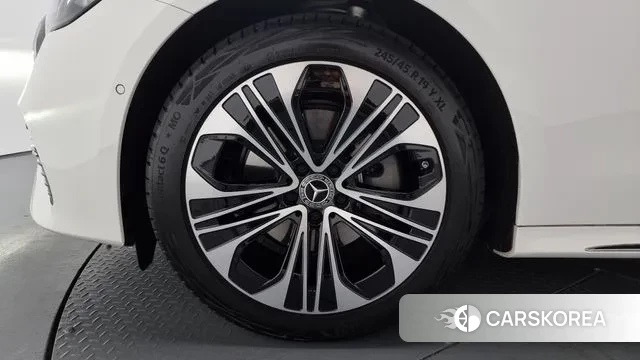 Mercedes-Benz E-Class W214 id 3031379 из Кореи 15