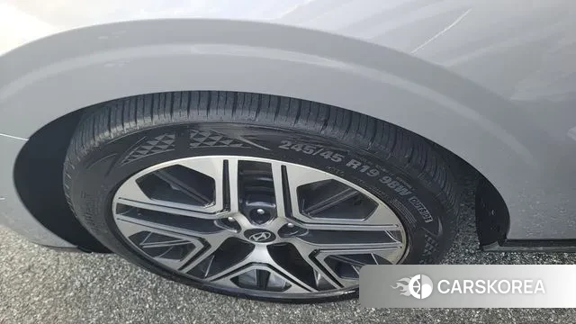 Hyundai Grandeur (GN7) id 2930320 из Кореи 15