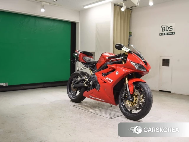 Triumph DAYTONA 675 2011 из Японии, фото 3