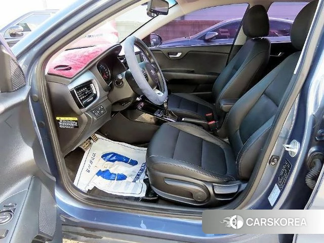 Kia Stonic id 3845324 из Кореи 13