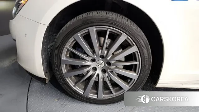 Maserati Ghibli id 3467784 из Кореи 15