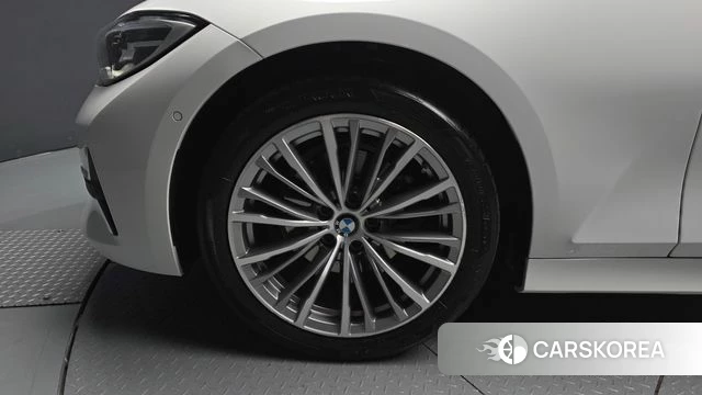 BMW 3 Series (G20) id 3884546 из Кореи 15