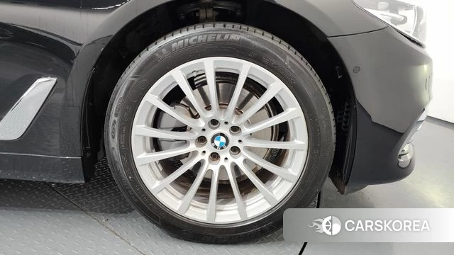 BMW 5 Series (G30) id 3873085 из Кореи 15