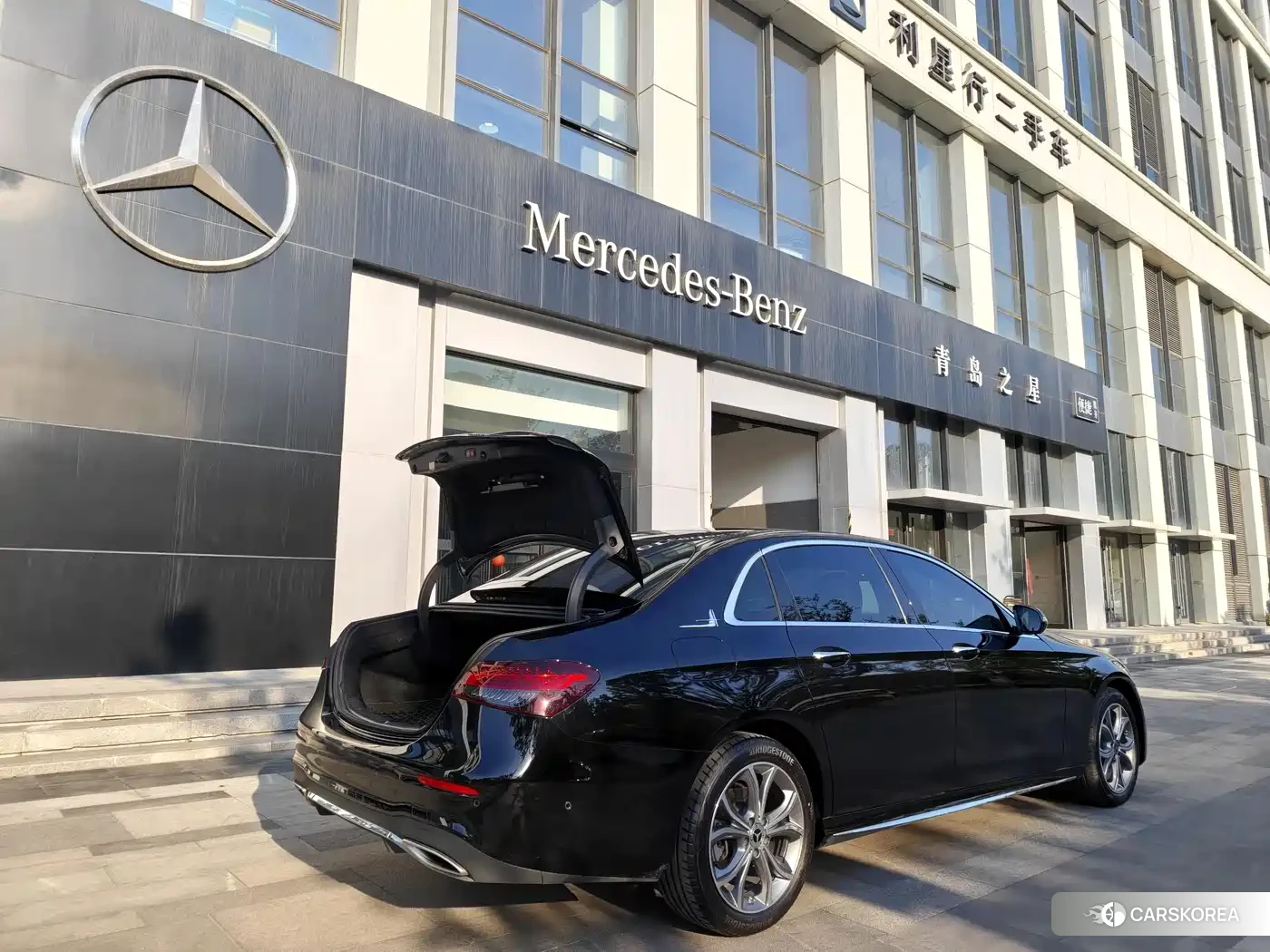 Mercedes-Benz E-Class id 4629579 из Китая 19