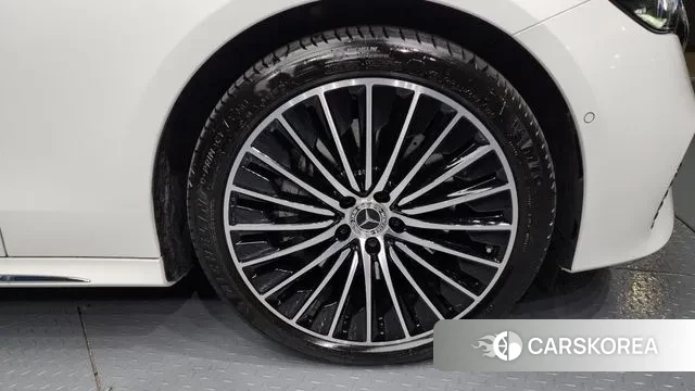 Mercedes-Benz E-Class W214 id 3538643 из Кореи 15