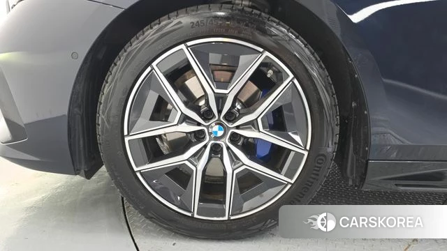 BMW 5 Series (G60) id 4719627 из Кореи 27
