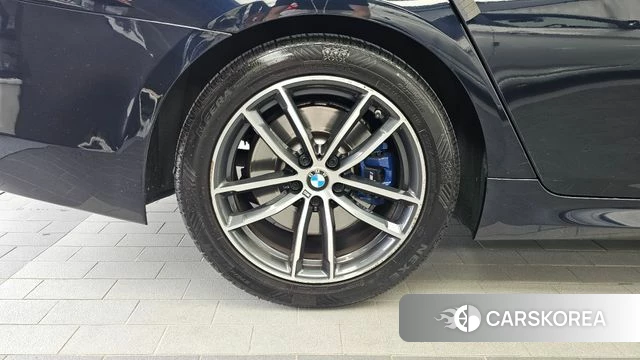 BMW 5 Series (G30) id 4881759 из Кореи 15