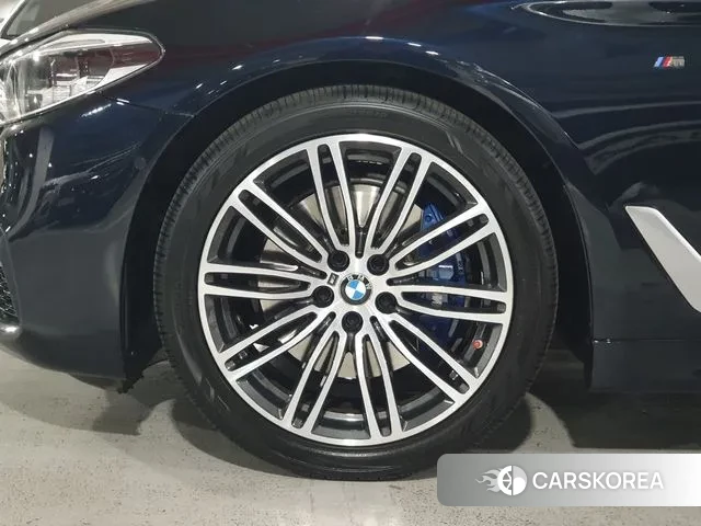 BMW 5 Series (G30) id 2994909 из Кореи 15