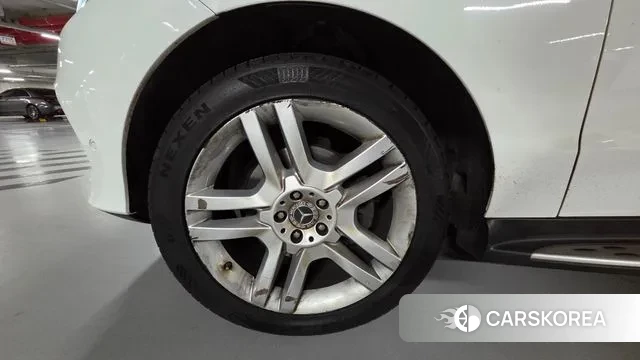 Mercedes-Benz GLE - Class W166 id 3742814 из Кореи 9