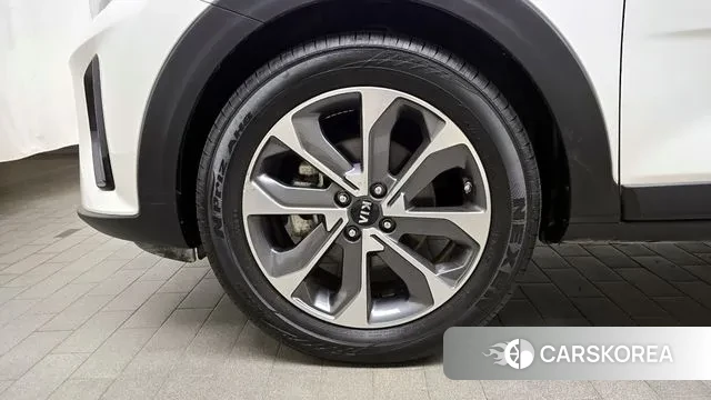 Kia Stonic id 3233840 из Кореи 15