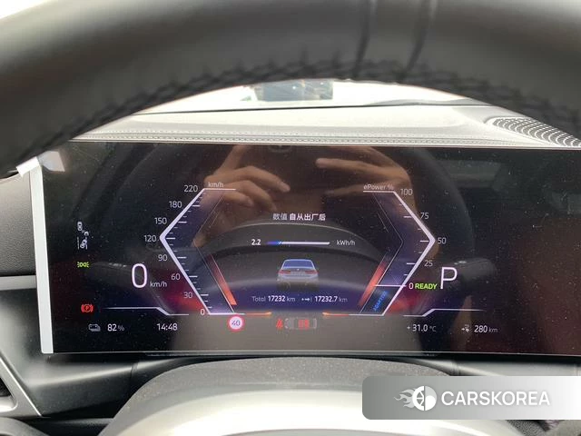 BMW i3 2025 Серебристо-серый из Китая, фото 5