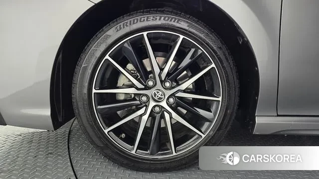 Toyota Camry (XV70) id 3638817 из Кореи 15