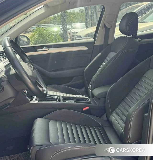 Volkswagen Magotan 2022 Черный из Китая, фото 5