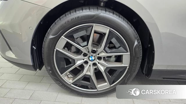 BMW 5 Series (G60) id 4681484 из Кореи 28