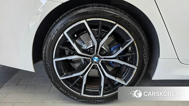 BMW 5 Series (G30) id 4894082 из Кореи 27