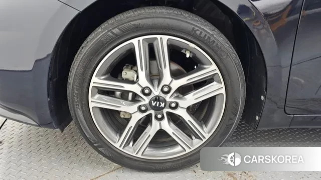 Kia Come New K3 id 3713989 из Кореи 15