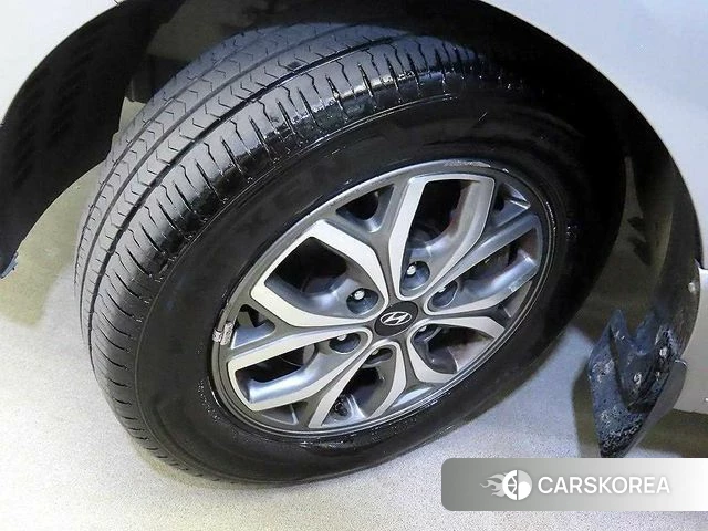 Hyundai The New Grand Starex id 4536419 из Кореи 15