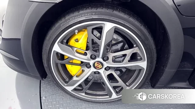 Porsche Taycan id 3231544 из Кореи 15