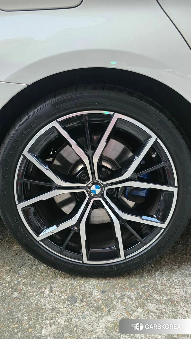 BMW 5 Series (G30) 2022 Белый из Кореи, фото 5