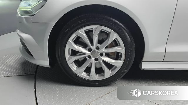 Audi New A6 id 4447670 из Кореи 15