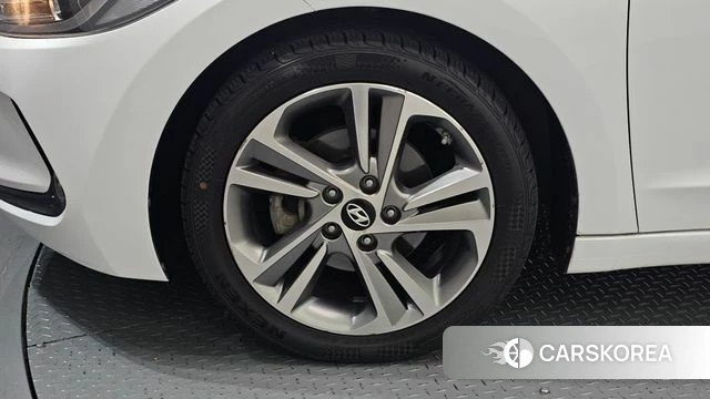 Hyundai Avante AD id 4568595 из Кореи 25