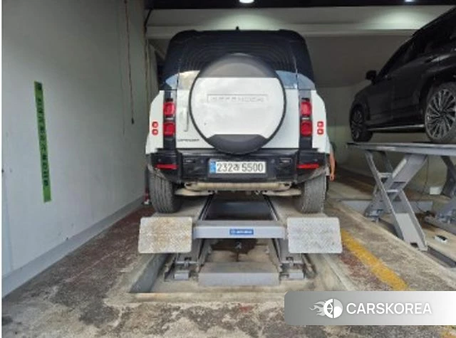 Land Rover Defender (L663) 2024 Белый из Кореи, фото 5